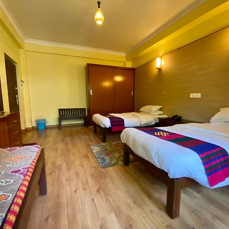 Hotel Siddhi Manakamana Катманду Екстериор снимка