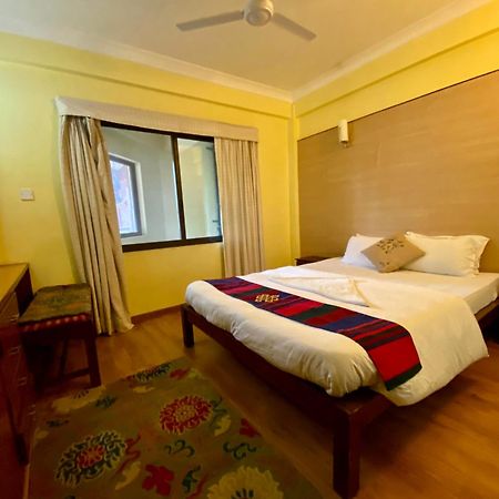 Hotel Siddhi Manakamana Катманду Екстериор снимка