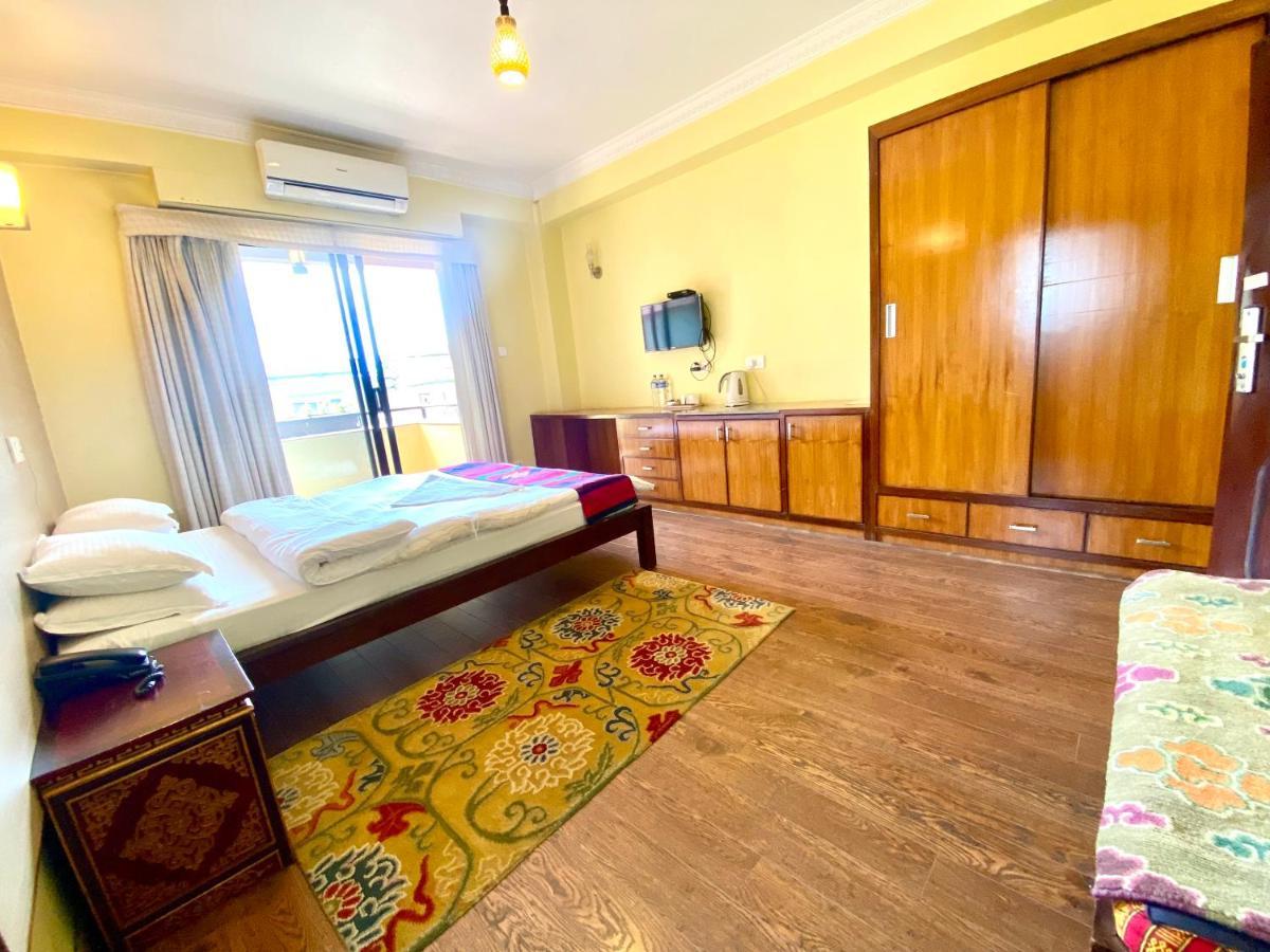 Hotel Siddhi Manakamana Катманду Екстериор снимка