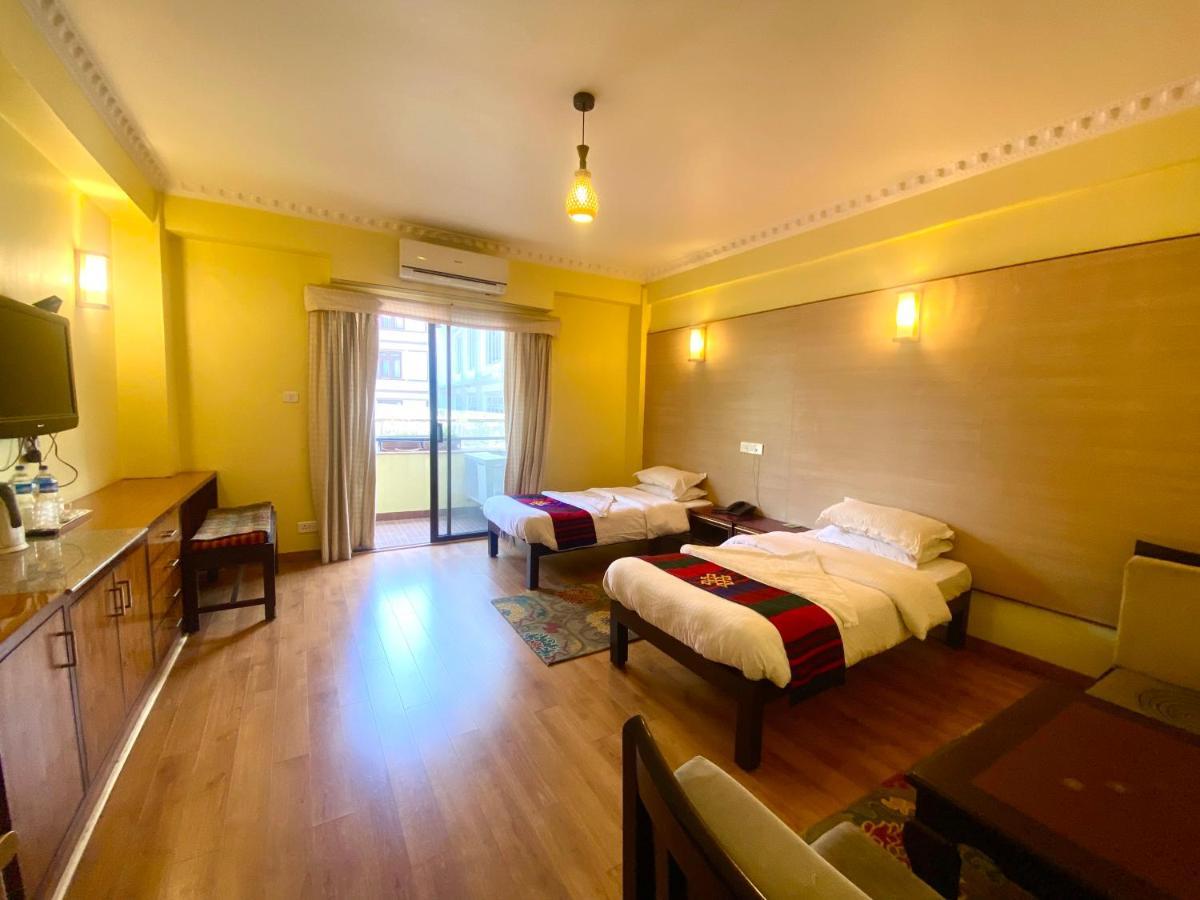 Hotel Siddhi Manakamana Катманду Екстериор снимка