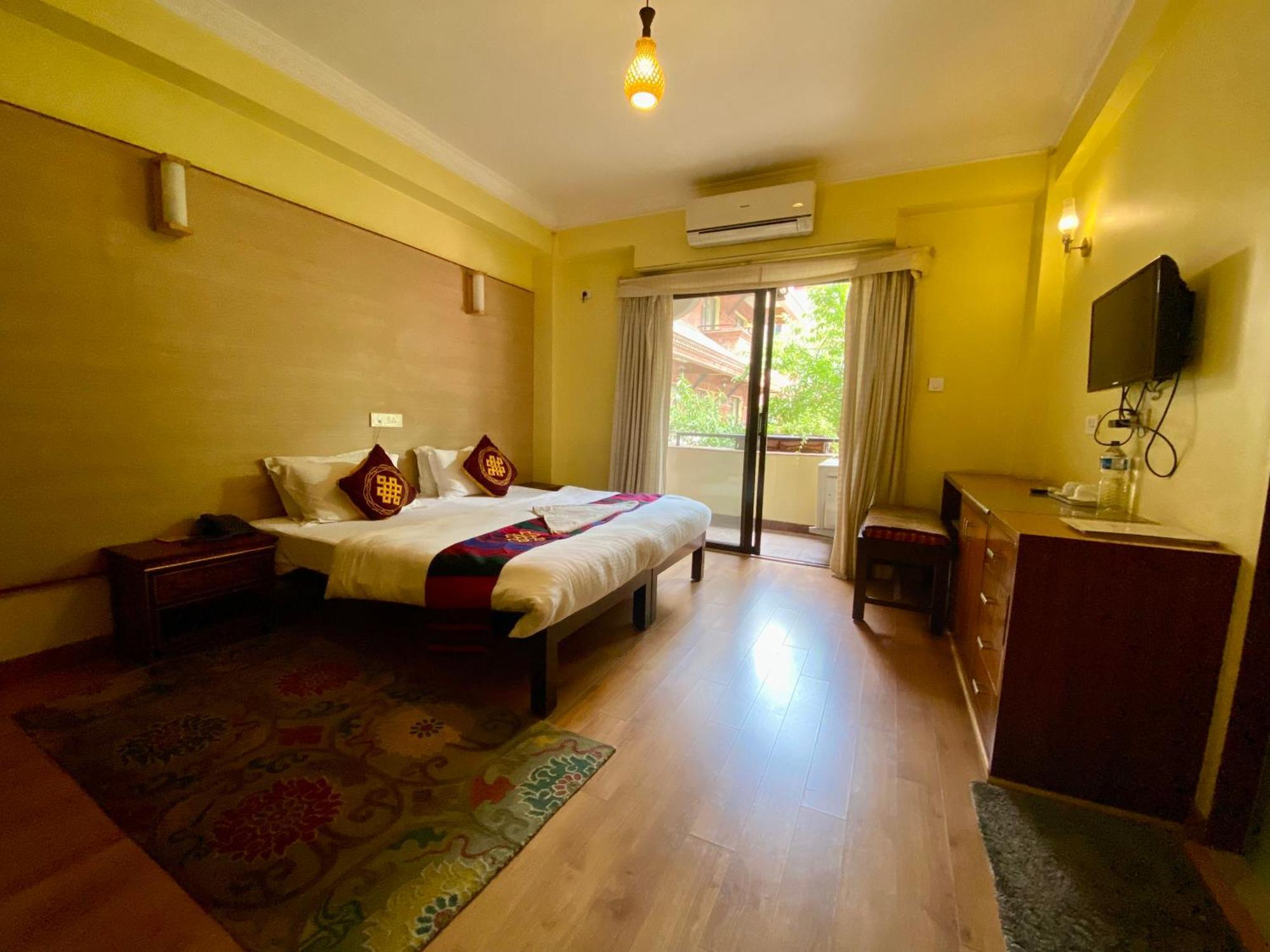 Hotel Siddhi Manakamana Катманду Екстериор снимка