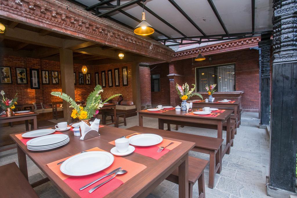 Hotel Siddhi Manakamana Катманду Екстериор снимка