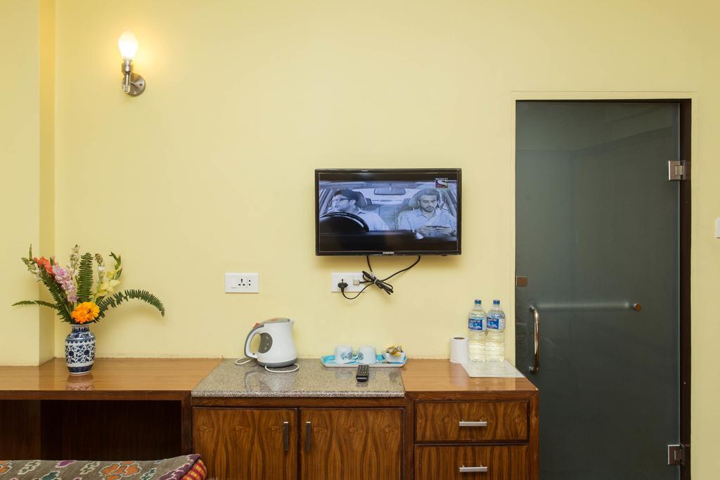 Hotel Siddhi Manakamana Катманду Екстериор снимка