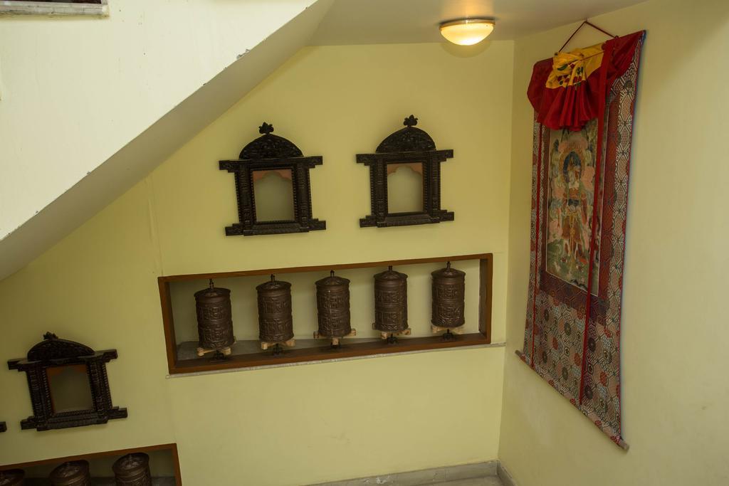 Hotel Siddhi Manakamana Катманду Екстериор снимка