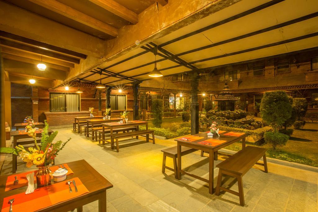 Hotel Siddhi Manakamana Катманду Екстериор снимка