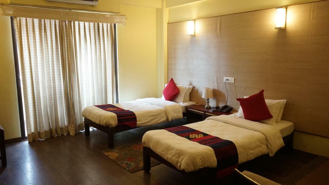 Hotel Siddhi Manakamana Катманду Екстериор снимка