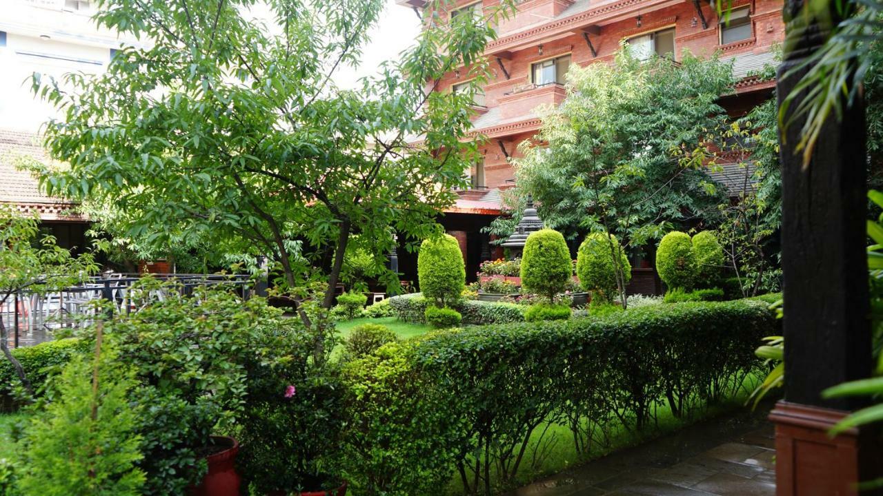 Hotel Siddhi Manakamana Катманду Екстериор снимка